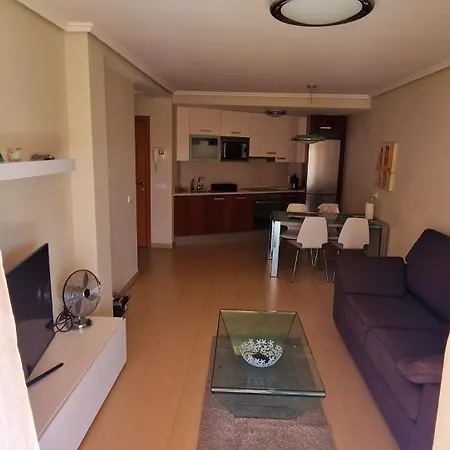 Apartment Spacious 2 Bedroom Flat In Playa De