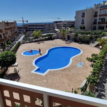 Spacious 2 Bedroom Flat In Playa De *
