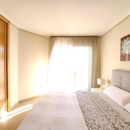 Apartment Spacious 2 Bedroom Flat In Playa De